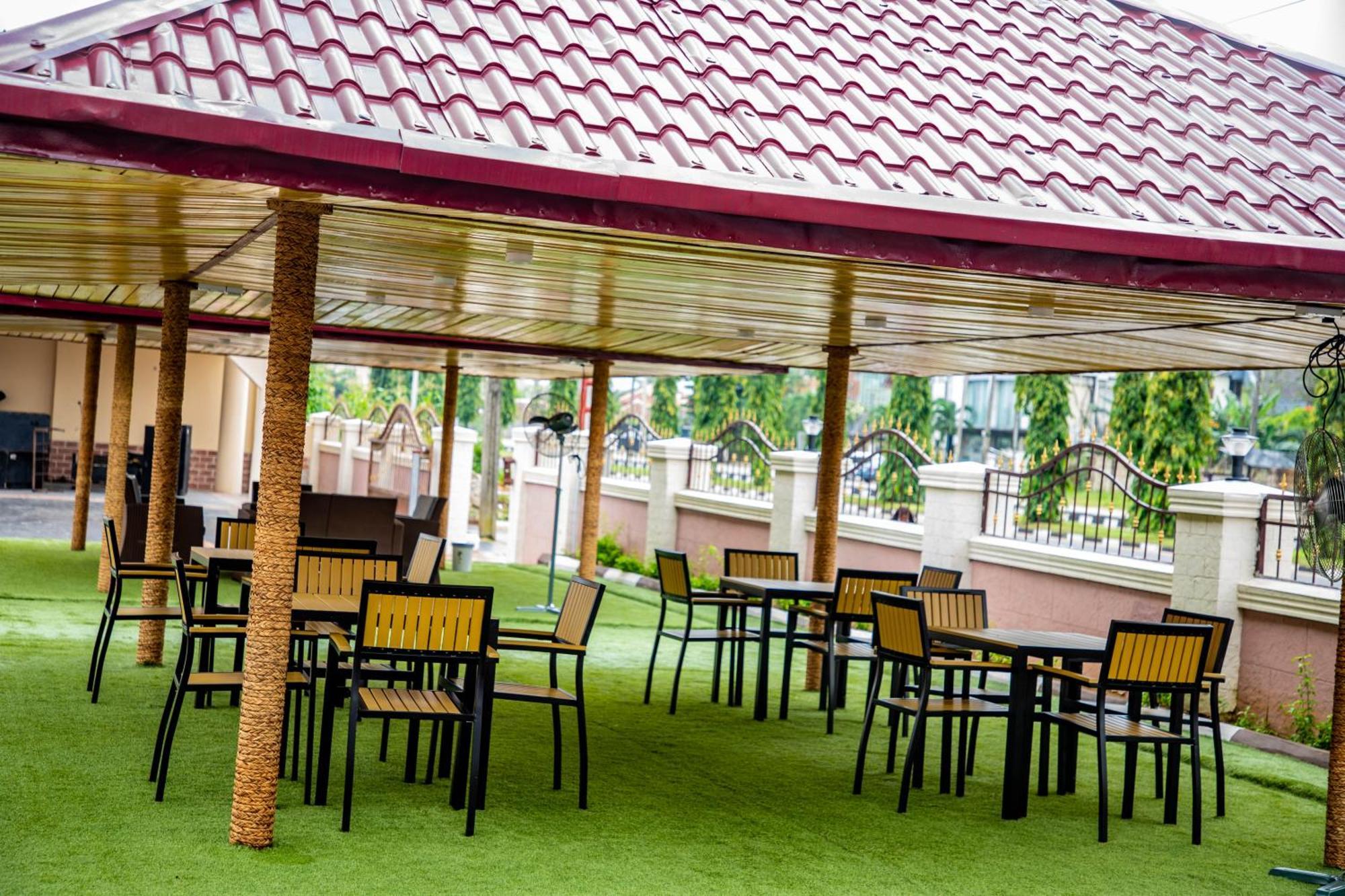 Villa Hilton Hotels Uyo Exteriér fotografie